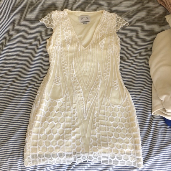 Off white/cream dress - Picture 1 of 3